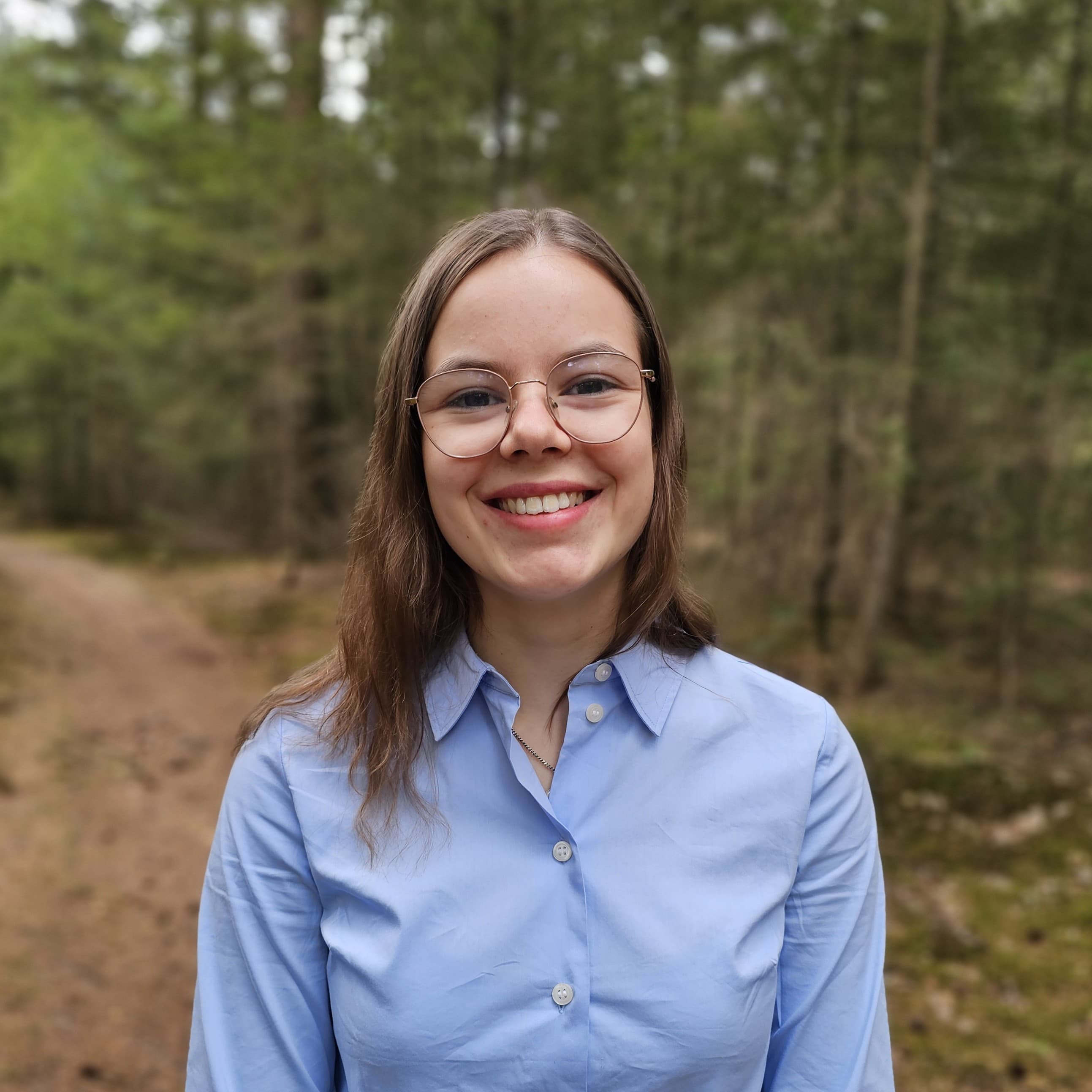 Evi van den Boomen, Secretaris