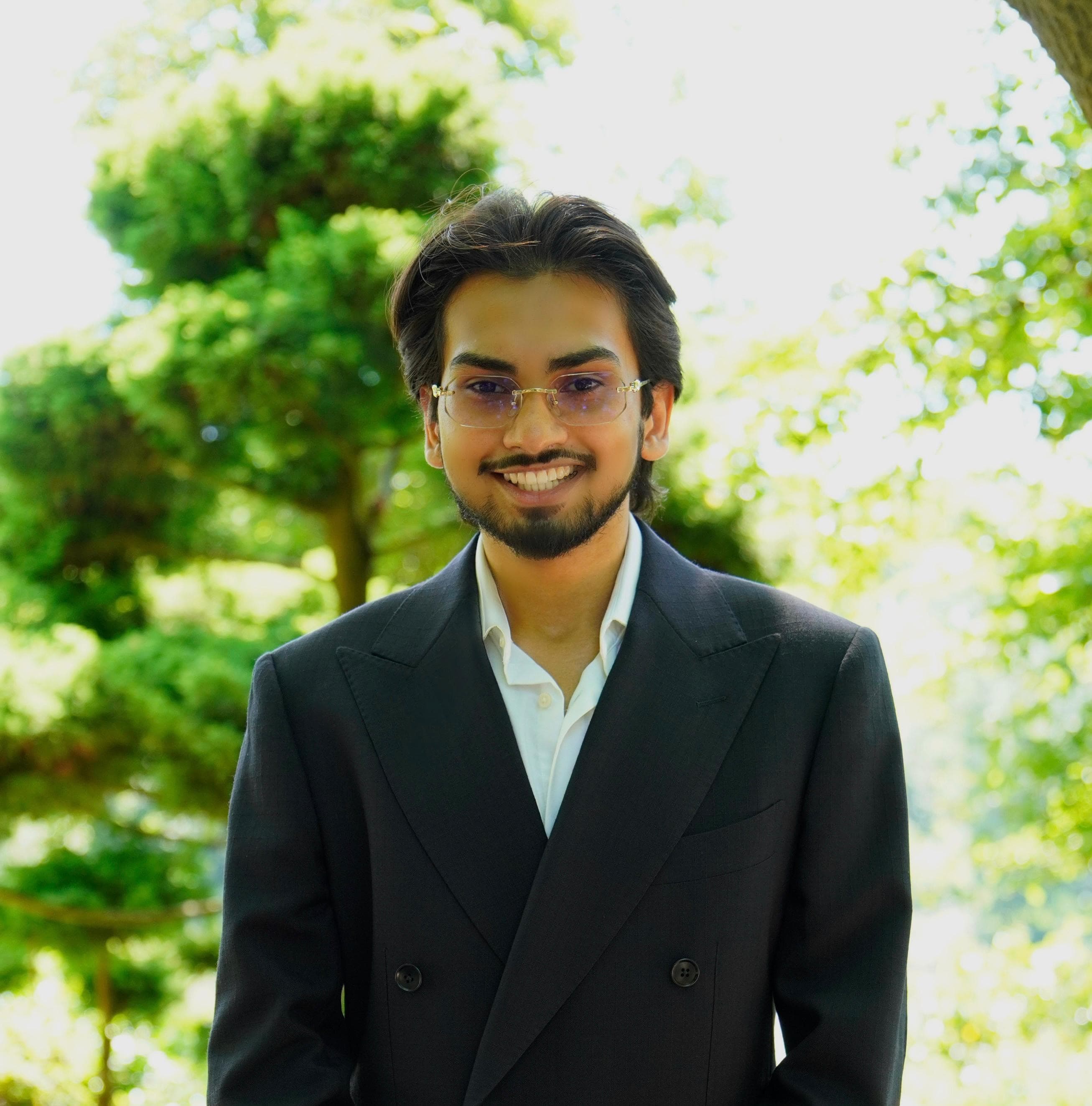 Farisj Habieb, Vice President of Internal Affairs